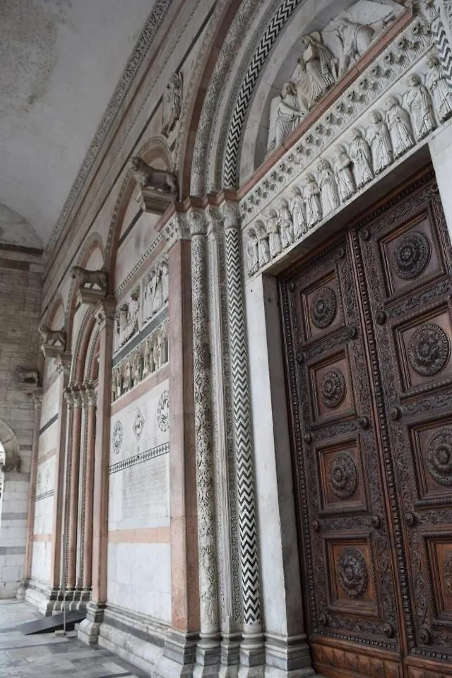 Loft Il Chiostro Della Cattedrale Apartamento Lucca